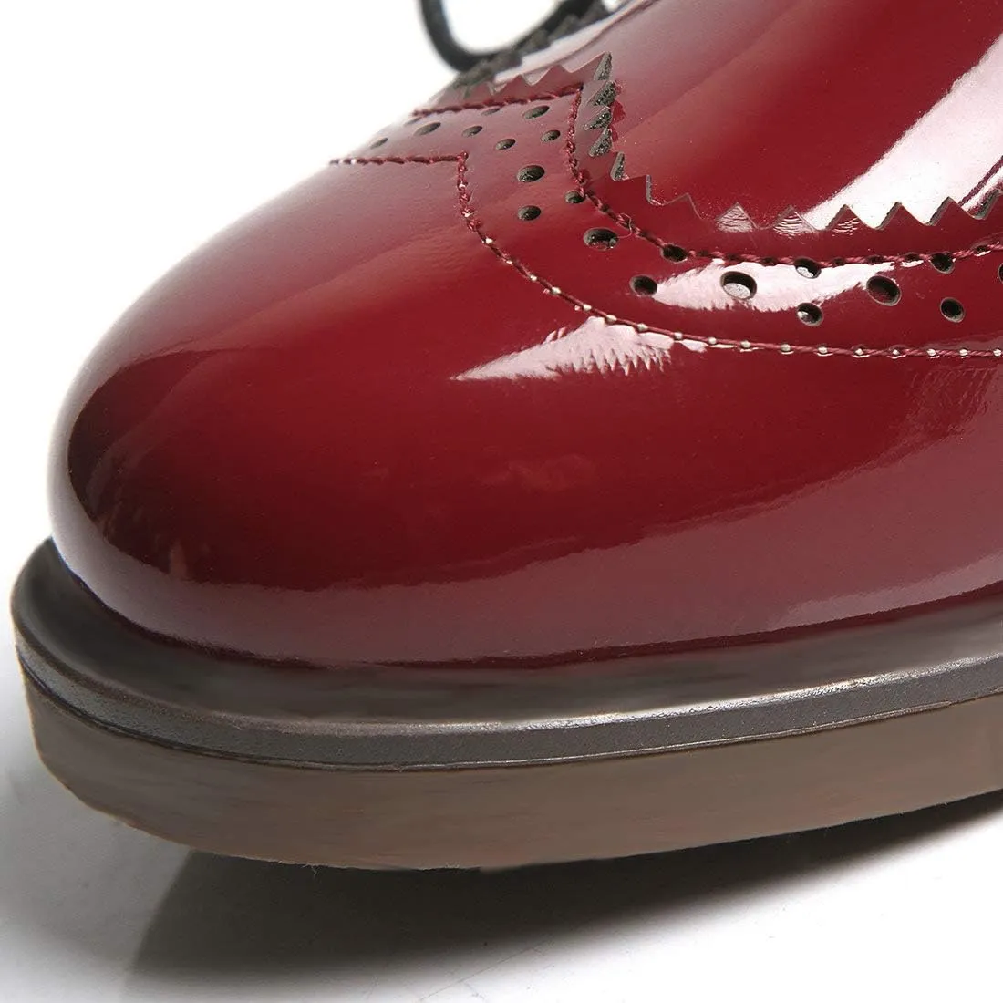 AIMODOR Womens Lace Up Flat Wingtip Oxford Patent Leather Chunky Low Heel Brogue Shoes