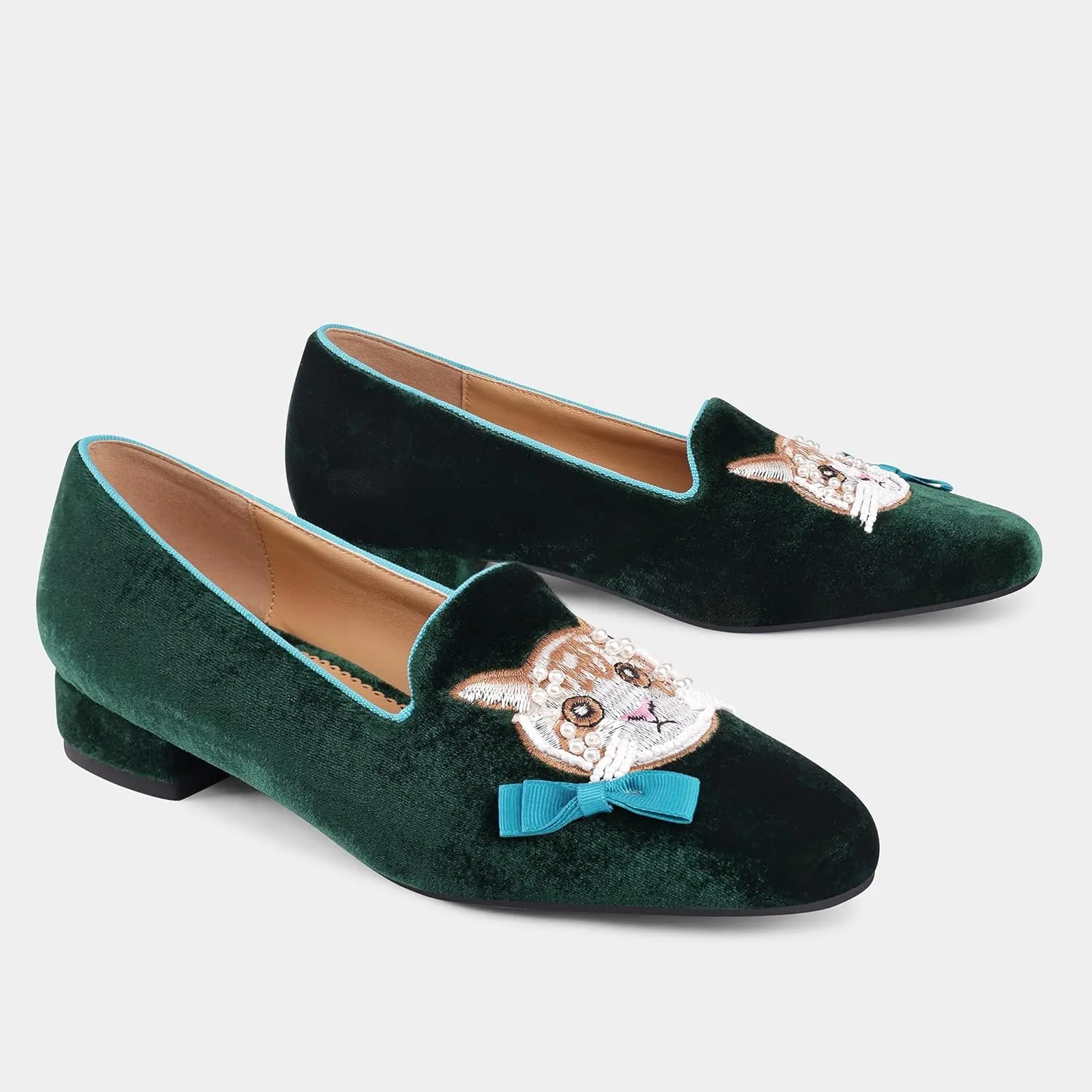 Embroidered Loafers for Women Round Toe Velvet Flats with Bow Cat Head Pattern